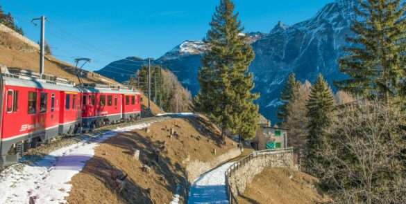 Trem Em Movimento em Sachseln, Suíça. Foto: Frans van Heerden